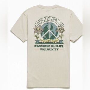 VANS Eco Growth Garden T-Shirt Cream Color Adult Size Small
